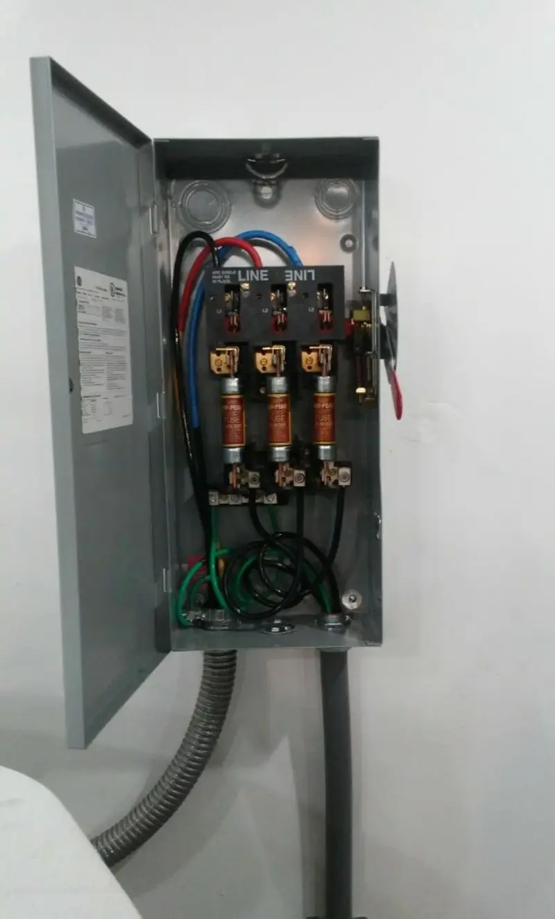 Three-phase disconnect switch installed for Smoke Detector Installation in Tillmans Corner